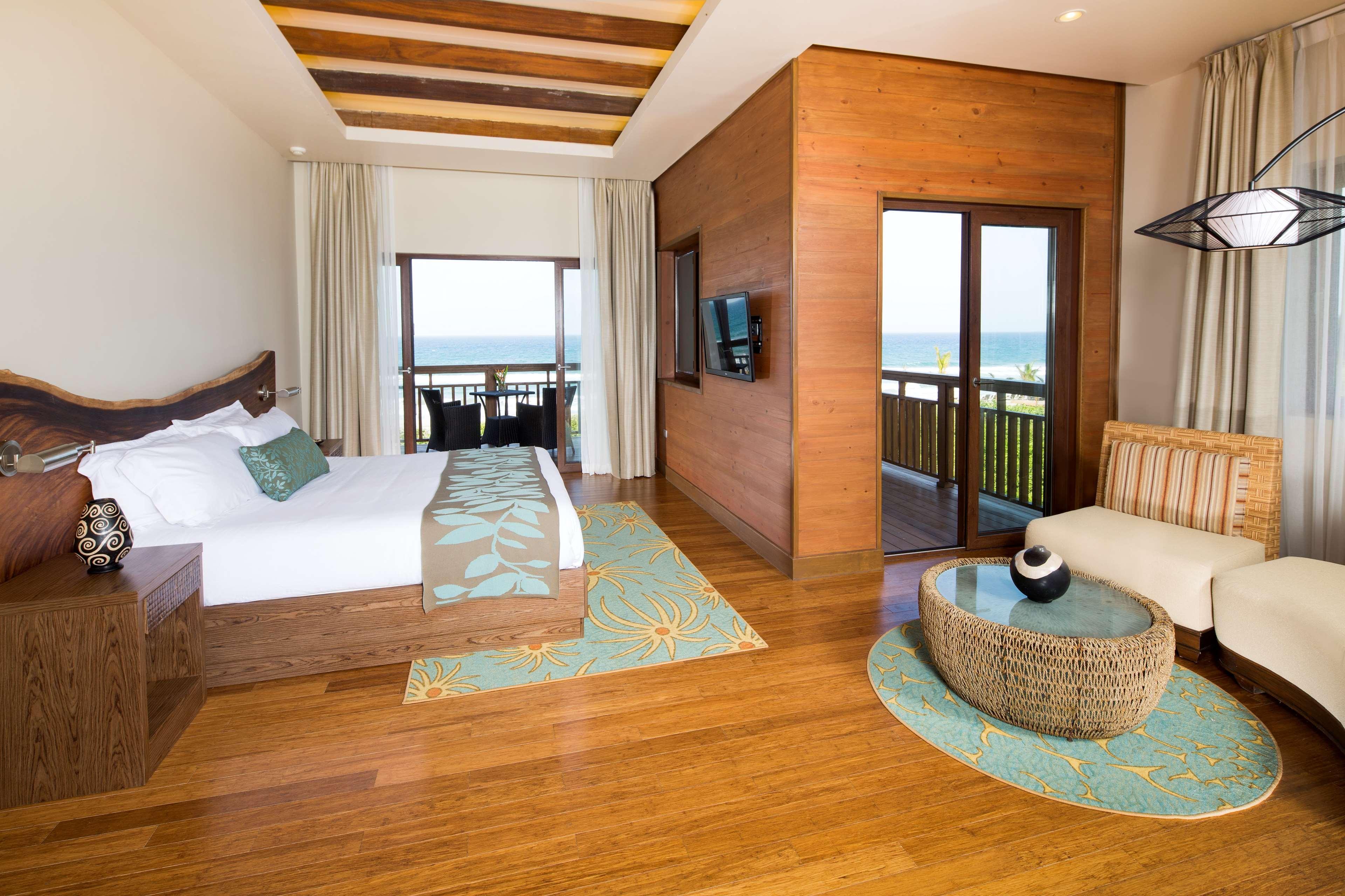 Indura Beach & Golf Resort Curio Collection By Hilton Tela Exterior photo