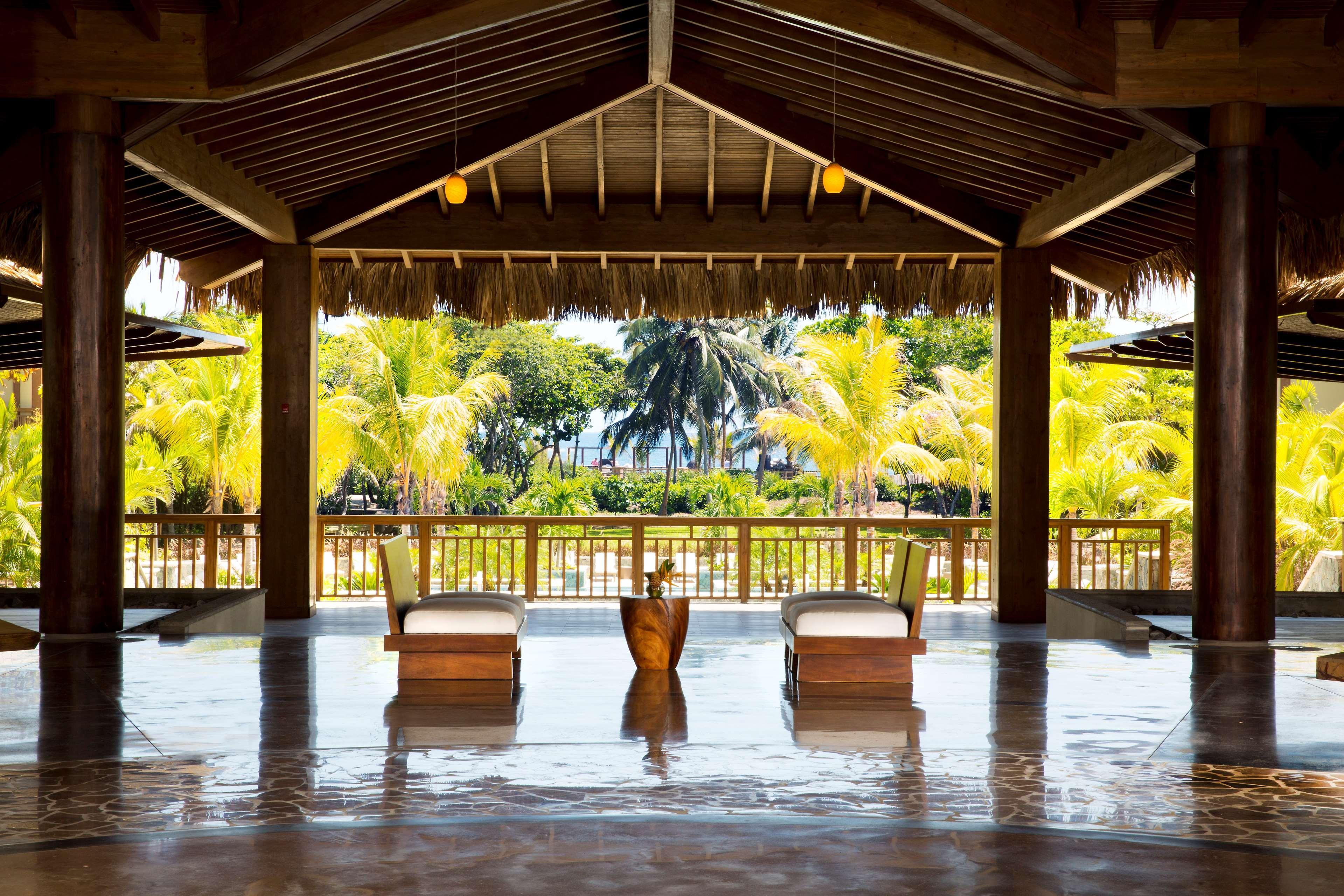 Indura Beach & Golf Resort Curio Collection By Hilton Tela Exterior photo