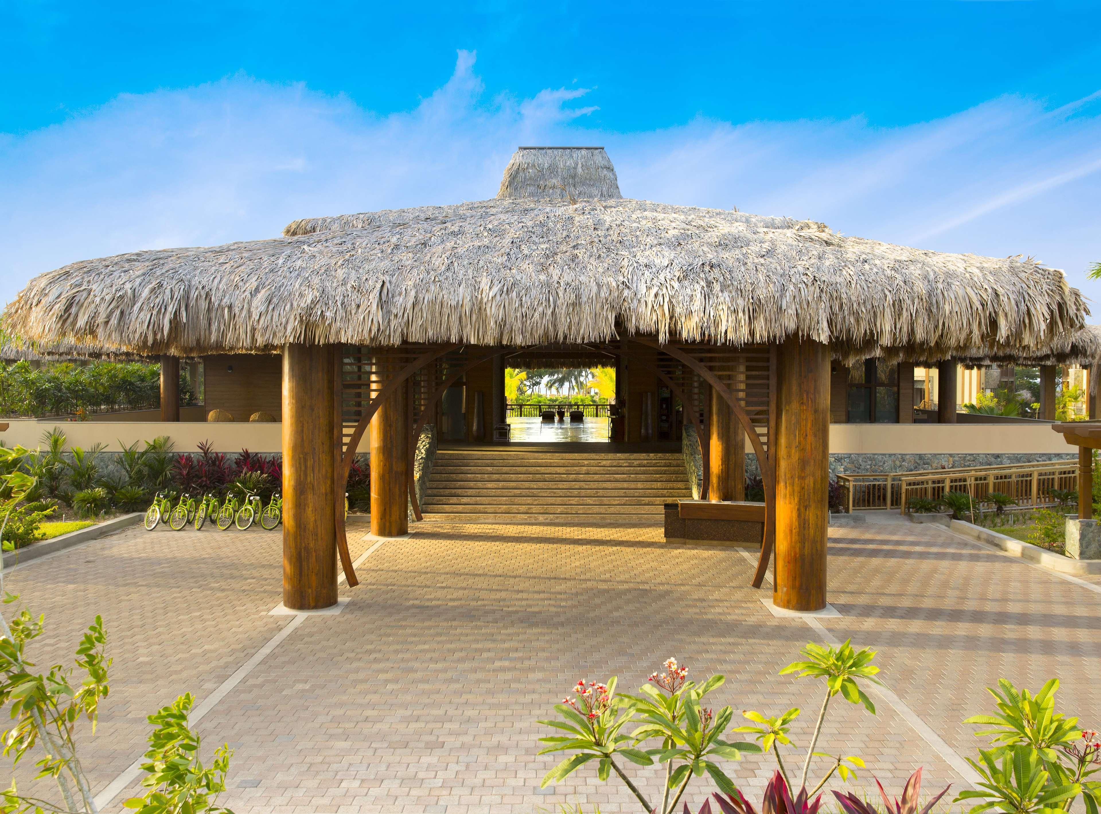Indura Beach & Golf Resort Curio Collection By Hilton Tela Exterior photo