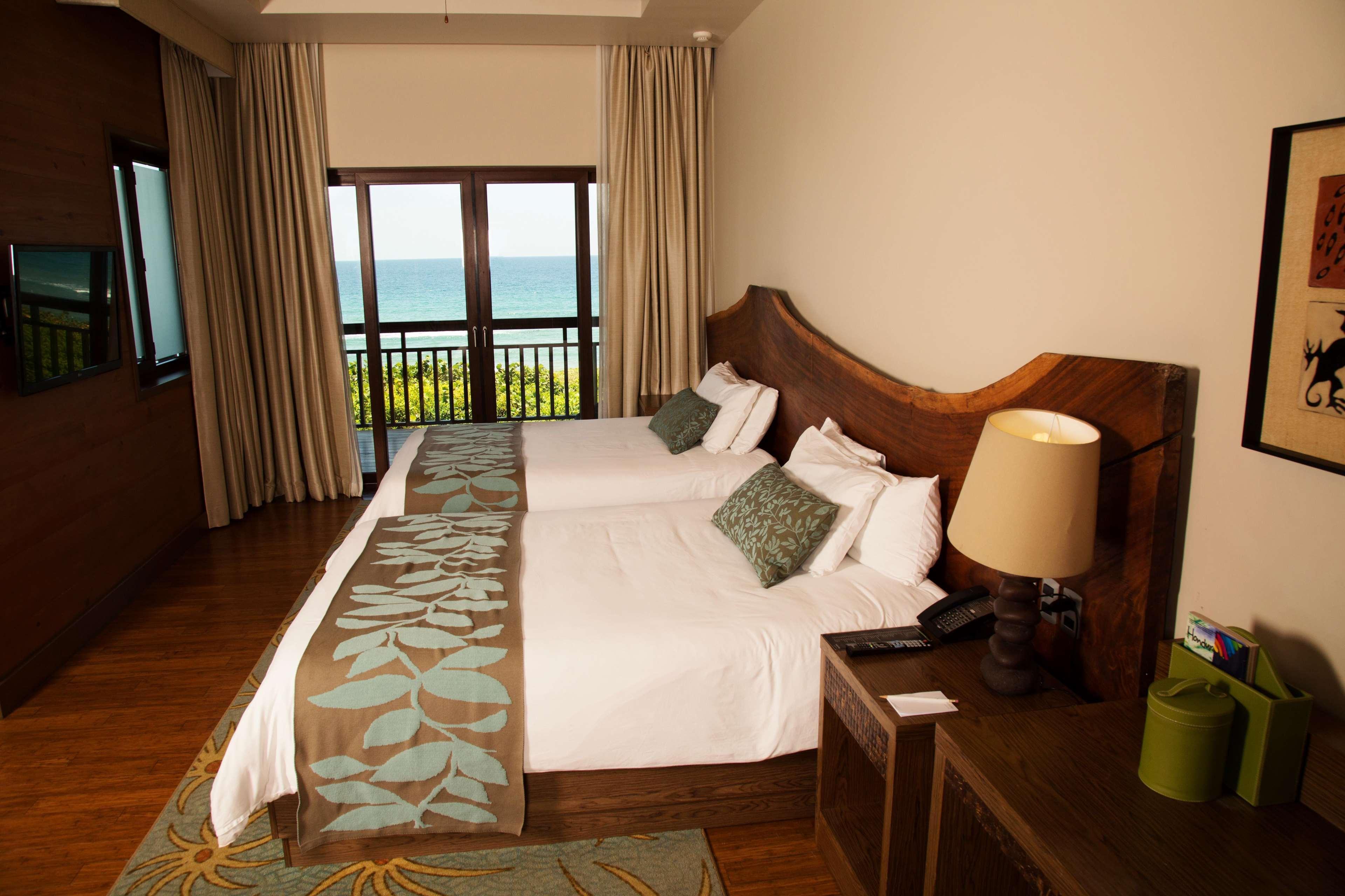 Indura Beach & Golf Resort Curio Collection By Hilton Tela Exterior photo